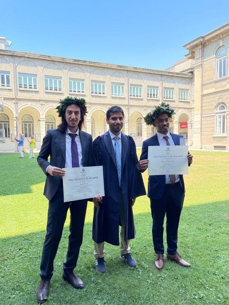 Prof Alper Kanyilmaz, together with his two MSc graduate students.